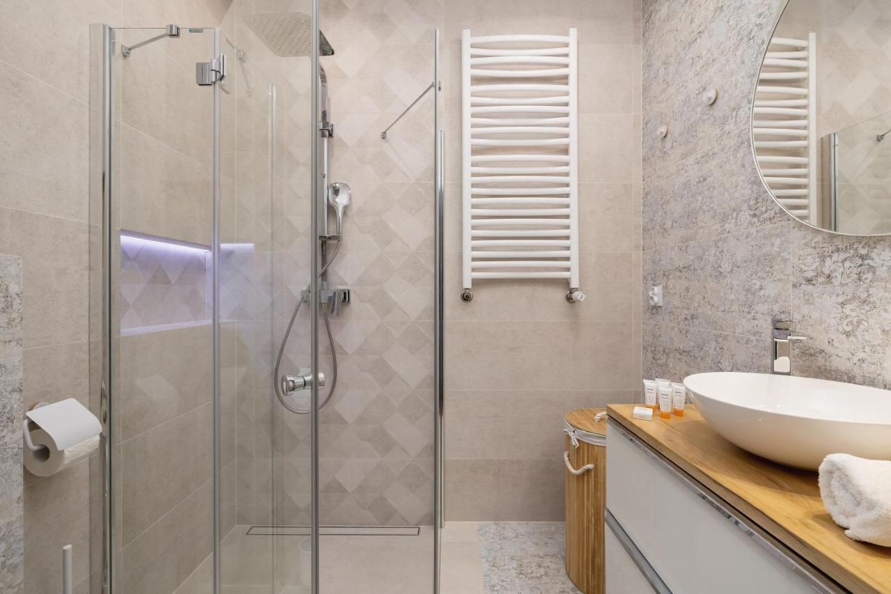 Modern Kazimierz For 4 Guests Only 1 Km To Wawel Castle By Renters Kraków